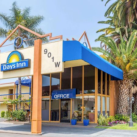 Days Inn By Wyndham Los Angeles Lax/Venicebch/Marina Delray Ингълуд Екстериор снимка