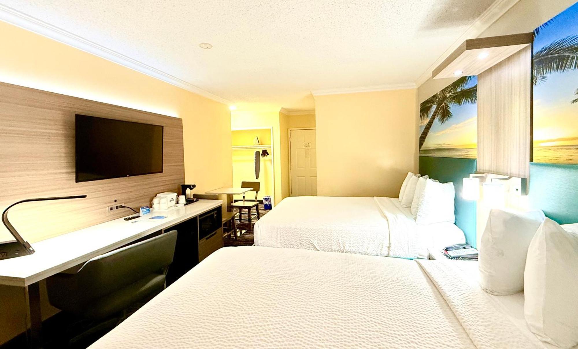 Days Inn By Wyndham Los Angeles Lax/Venicebch/Marina Delray Ингълуд Екстериор снимка